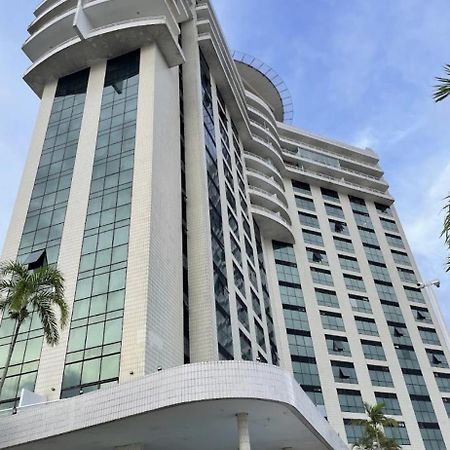 Flat No Condominio Do Edificio Tropical Executive E Residence Com Vista Para O Rio Манаус Екстер'єр фото